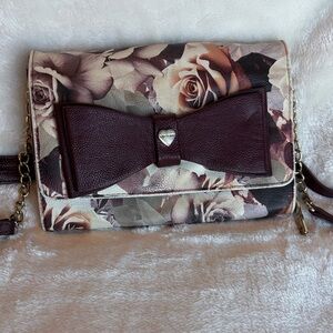 Betsey Johnson Floral Bow Wallet Crossbody Bag | Rose Print Lining